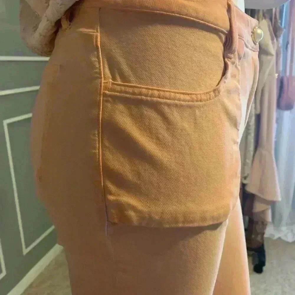CHANEL pants good
